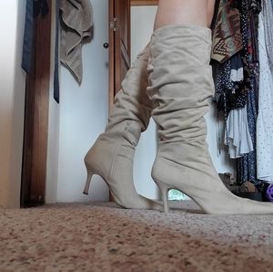 Cute Beige Slouchy Boots